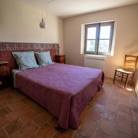 Вілла Domaine Les Perpetus La Tour-d'Aigues Екстер'єр фото