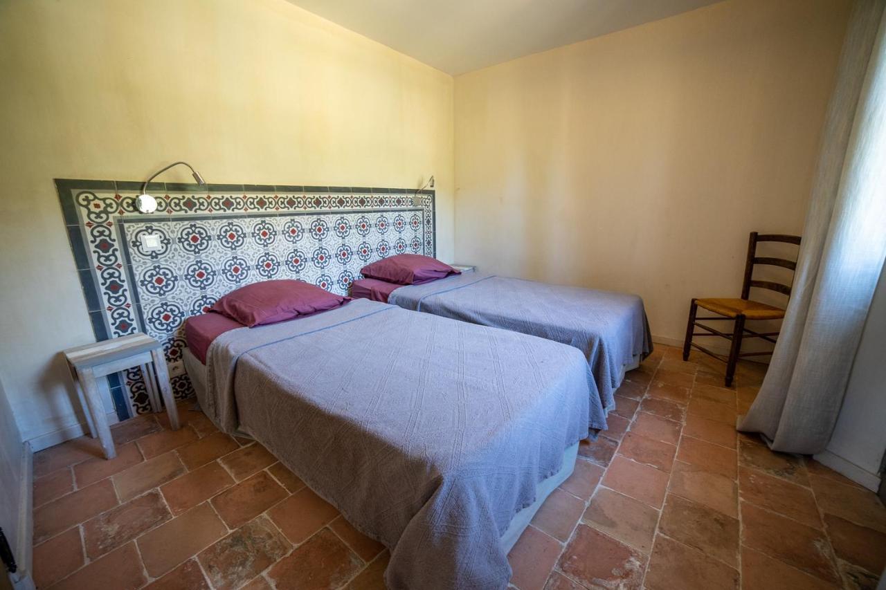 Вілла Domaine Les Perpetus La Tour-d'Aigues Екстер'єр фото